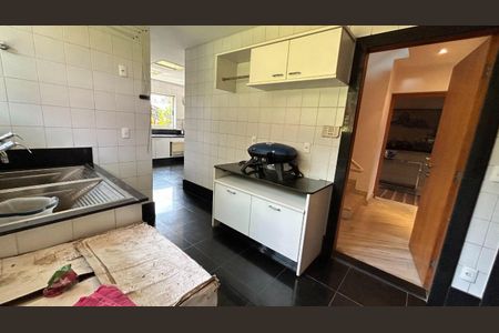 Casa à venda com 397m², 7 quartos e 6 vagas