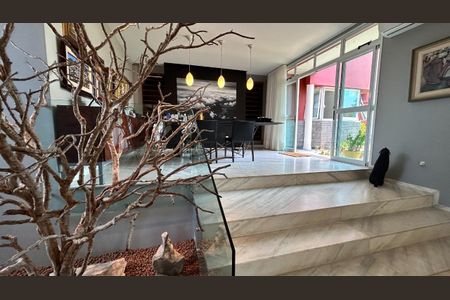 Casa à venda com 397m², 7 quartos e 6 vagas