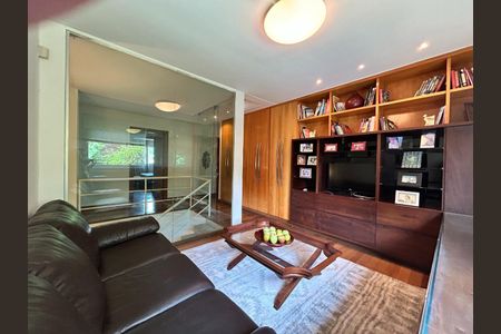 Casa à venda com 397m², 7 quartos e 6 vagas