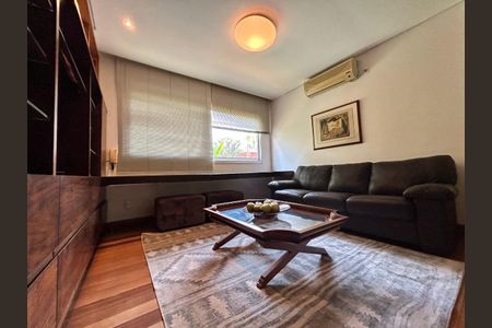 Casa à venda com 397m², 7 quartos e 6 vagas