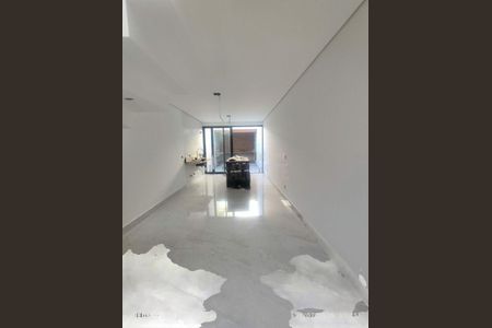 Casa à venda com 140m², 3 quartos e 2 vagas