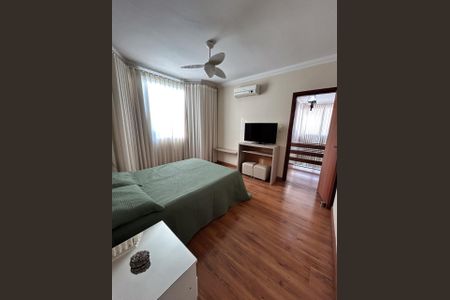 Casa à venda com 4 quartos, 266m² em Cabral, Contagem