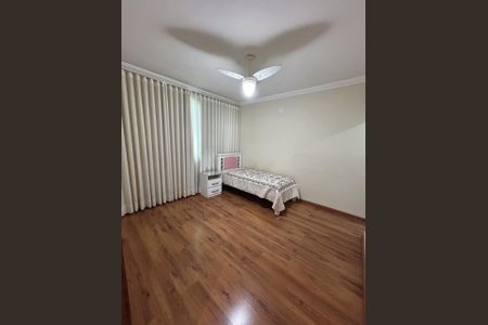 Casa à venda com 4 quartos, 266m² em Cabral, Contagem
