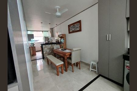 Apartamento à venda com 3 quartos, 150m² em Cabral, Contagem