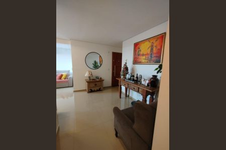 Apartamento à venda com 3 quartos, 150m² em Cabral, Contagem
