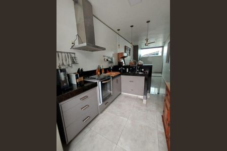 Apartamento à venda com 3 quartos, 150m² em Cabral, Contagem