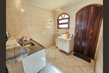Casa à venda com 320m², 5 quartos e 7 vagas
