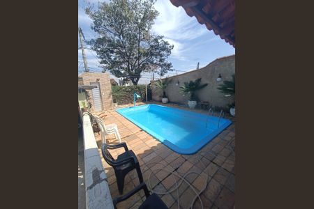 Casa à venda com 360m², 3 quartos e 4 vagas