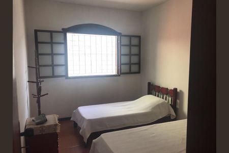 Casa à venda com 2 quartos, 140m² em Castelo, Belo Horizonte