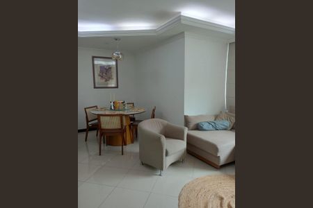 Apartamento à venda com 4 quartos, 132m² em Cabral, Contagem