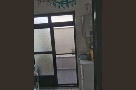 Casa de Condomínio à venda com 3 quartos, 120m² em Vila Santo Estefano, São Paulo