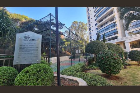 Apartamento à venda com 169m², 3 quartos e 3 vagas