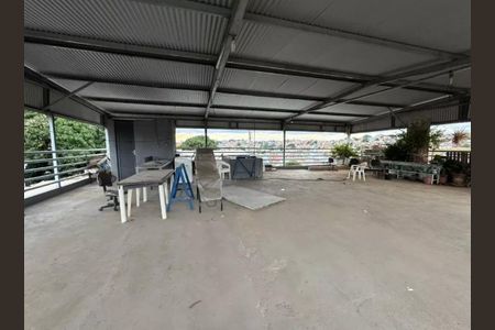 Casa à venda com 3 quartos, 250m² em Jardim Laguna, Contagem