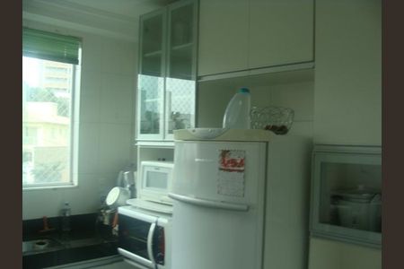 Apartamento à venda com 3 quartos, 74m² em Cabral, Contagem