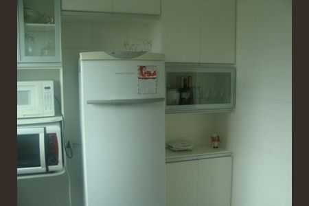 Apartamento à venda com 3 quartos, 74m² em Cabral, Contagem