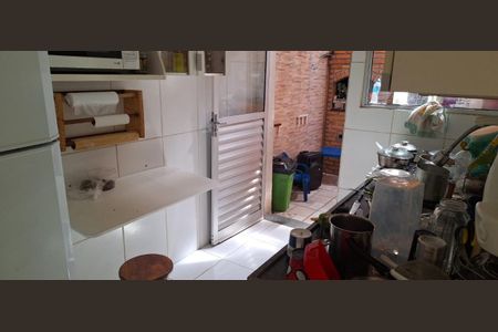 Casa à venda com 3 quartos, 110m² em Arvoredo II, Contagem