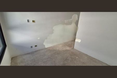 Casa à venda com 4 quartos, 203m² em Jardim Prudência, São Paulo