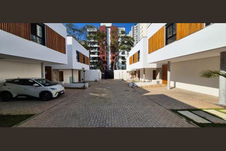Casa à venda com 203m², 4 quartos e 4 vagas