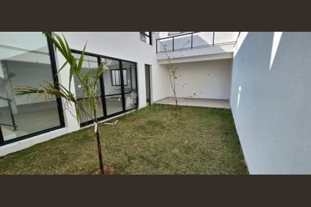 Casa à venda com 203m², 4 quartos e 4 vagas