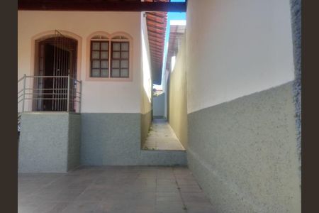 Casa à venda com 260m², 4 quartos e 3 vagas