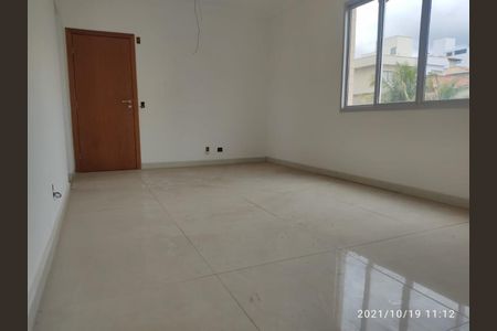 Apartamento à venda com 3 quartos, 65m² em Cabral, Contagem