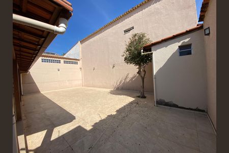 Casa à venda com 3 quartos, 236m² em Paquetá, Belo Horizonte