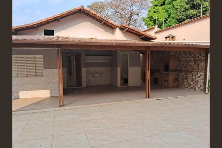 Casa à venda com 3 quartos, 236m² em Paquetá, Belo Horizonte