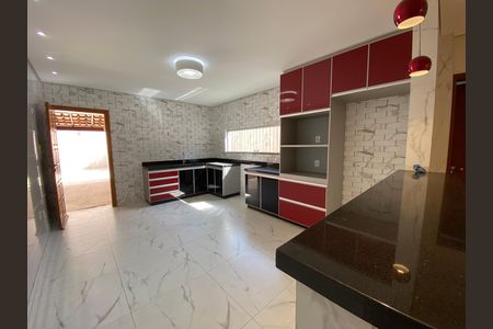 Casa à venda com 3 quartos, 236m² em Paquetá, Belo Horizonte