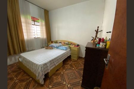 Casa à venda com 6 quartos, 132m² em Santa Terezinha, Belo Horizonte