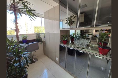 Apartamento à venda com 63m², 2 quartos e 1 vaga