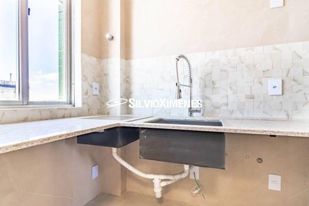 Apartamento à venda com 4 quartos, 200m² em Buritis, Belo Horizonte