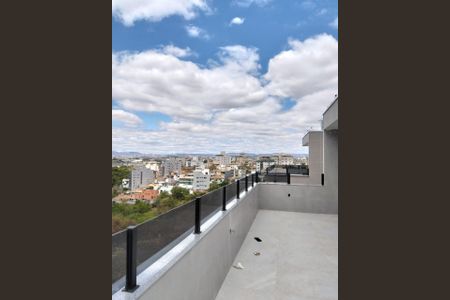 Apartamento à venda com 3 quartos, 160m² em Cabral, Contagem