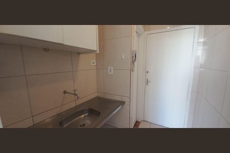 Studio para alugar com 27m², 1 quarto e sem vaga Studio para alugar com 27m², 1 quarto e sem vagaCozinha - Armários