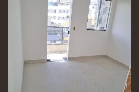 Apartamento à venda com 3 quartos, 80m² em Europa, Contagem