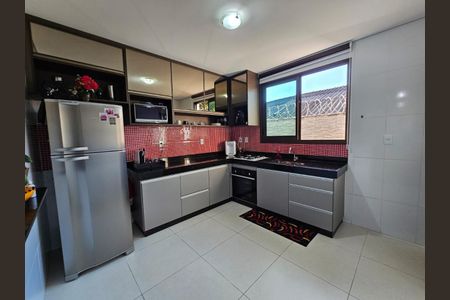 Casa de condomínio à venda com 134m², 3 quartos e 2 vagas