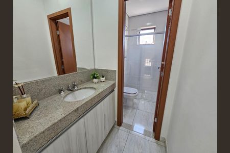 Casa de condomínio à venda com 134m², 3 quartos e 2 vagas