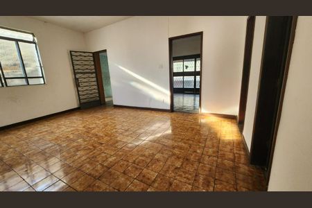 Casa à venda com 3 quartos, 199m² em Glória, Belo Horizonte