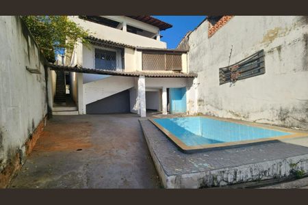 Casa à venda com 199m², 3 quartos e 3 vagas