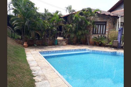Casa à venda com 458m², 6 quartos e 4 vagas
