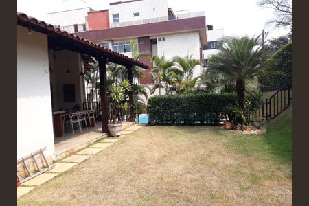 Casa à venda com 458m², 6 quartos e 4 vagas