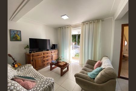 Casa à venda com 133m², 3 quartos e 4 vagas