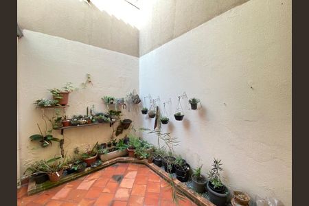 Casa à venda com 133m², 3 quartos e 4 vagas
