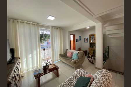 Casa à venda com 3 quartos, 133m² em Manacás, Belo Horizonte