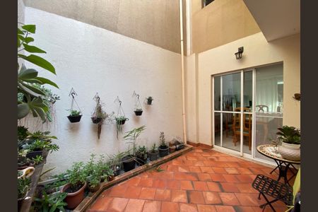 Casa à venda com 133m², 3 quartos e 4 vagas