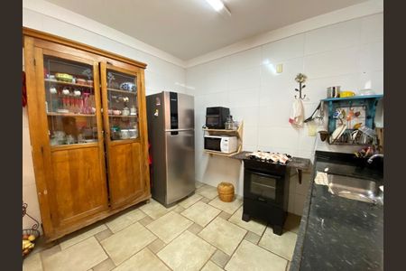 Casa à venda com 133m², 3 quartos e 4 vagas
