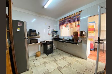 Casa à venda com 133m², 3 quartos e 4 vagas