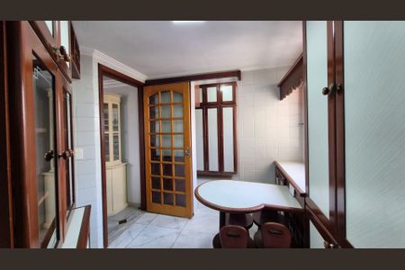 Apartamento à venda com 165m², 2 quartos e 2 vagas