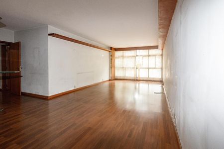 Apartamento à venda com 168m², 3 quartos e 1 vaga