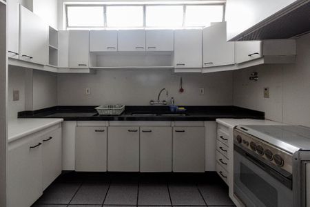 Apartamento à venda com 168m², 3 quartos e 1 vaga