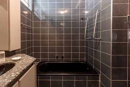 Apartamento à venda com 168m², 3 quartos e 1 vaga